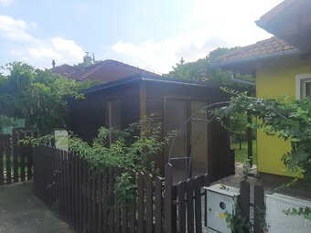 Chcete krásny a praktický záhradný domček, ktorý vydrží roky