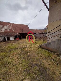 ID: PCHA017 Ponúkame na predaj tradičnú chalupu takmer na ko