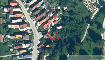 Drevenička v ktorej sa akoby zastavil čas. Malá, útulná, ale