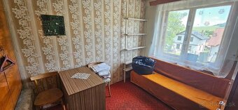 Exkluzívne Vám ponúkame na predaj trojposchodový Rodinný dom