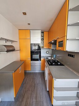 Ponúkam na predaj 1,5 izbový byt, jeho výmera je 42m², byt s