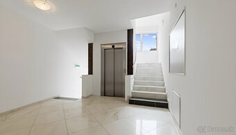 POZRITE SI 3D VIRTUÁLNU PREHLIADKU: https://my.matterport.co