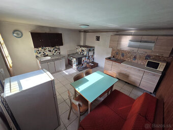 Link na 3D virtuálnu prehliadku:
https://my.matterport.com/s
