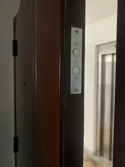 Ponúkame na predaj 3-izbový byt s balkónom blízko centra, Št