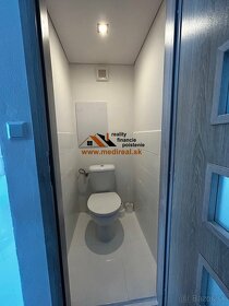 Ponúkame vám na predaj krásny 3-izbový byt s balkónom. Byt p