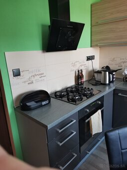 Dobrý deň dám do prenájmu 3 izbový veľkometrážny byt na sídl