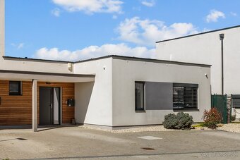 Ponúkame na PREDAJ moderný 4-izb. rodinný dom na Brečtanovej
