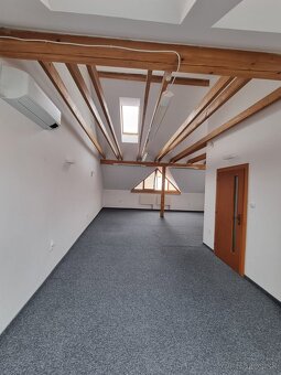 Ponúkam Vám do prenájmu kancelársky priestor v centre Košíc 