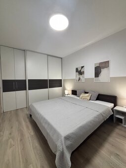 Prenájom zariadeného 2-izbového bytu s možnosťou parkovania 