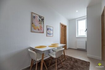 Ponúkame na prenájom príjemný 2-izbový byt s rozlohou 49 m²,