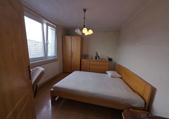 Na predaj veľký 4 - izbový byt, 85 m2 + loggia po kompletnej