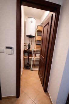 2-izbový byt s balkónom, garážovým státím a kompletným vybav