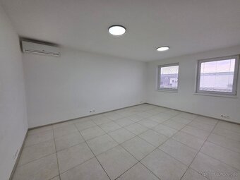 Na predaj novostavba - budova pre obchod a služby - autoserv