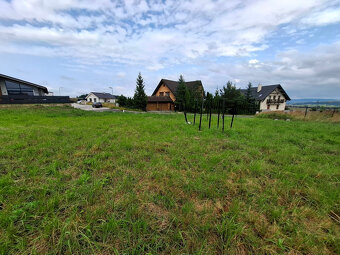 Predáme krásny stavebný pozemok s výhľadom na Tatry v obci S