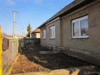 Predám dom v Tesárských Mlyňanoch,časť Tesáre:4 izby,kuchyňa