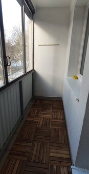 Realitná kancelária ponúka na PRENÁJOM
komplet zariadený v š