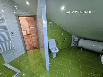 🏢 Modernizovaný podkrovný byt s výťahom – Nesvady
💰 Cena: 16