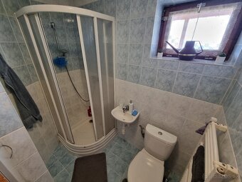 Rodinný dom s výhľadom na Hriňovú Ponúkam na predaj priestra