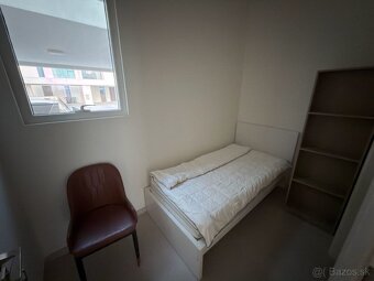 Predstavujeme vám priestrannú 4-spálňovú vilu s maid room v 