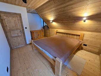Ponúkame na dlhodobý prenájom slnečnú zrubovú chalupu vo vyh
