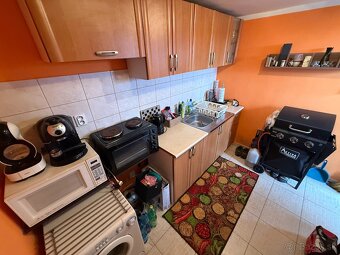 Kúpte si relax, pokoj a pohodu v meste Lučenec.
Murovaná záh