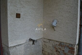 Sme AVILA. Už roky spájame ľudí s ich novým domovom. Kontakt