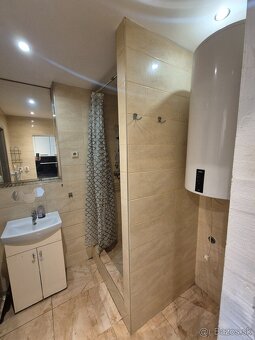 Predám 3 iz. tehlový byt (pôvodne 2 izbový) s výmerov 62 m2 