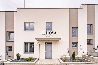 LUHOVA reality Vám výhradne ponúka na predaj 2 izbový byt, k