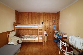 🏡 NA PREDAJ: 5-izbový rodinný dom s veľkým pozemkom, prístav