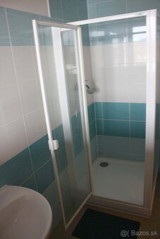 ID 3083 Prenájom: skladová hala A, 425 m2, Rosina Ponúkame n