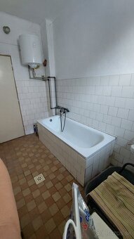 Ponúkam na predaj rodinný dom v obci Dvorníky nad Váhom, okr