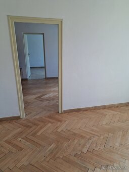 Na prenájom slnečný 3-izbový tehlový byt vo Zvolene, ul. J. 