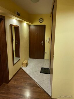 Ponúkam na prenájom zariadený, zrekonštruovaný dvojizbový by