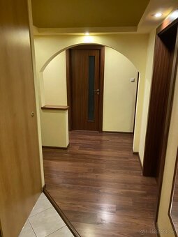 Ponúkam na prenájom zariadený, zrekonštruovaný dvojizbový by