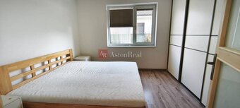 AstonReal ponúka na predaj tehlový moderný nadčasový bungalo