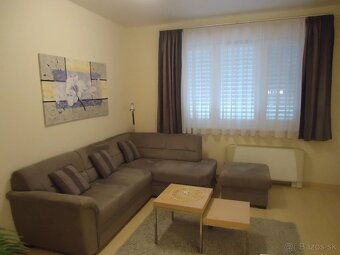 Realitná kancelária ponúka na prenájom
kompletne NOVO zariad