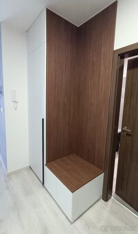 Ponúkam na prenájom moderný 2+kk byt s parkovacím miestom, k