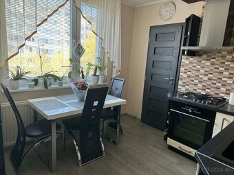 Ponúkam na predaj kompletne zariadený 3-izbový byt s rozloho