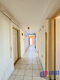 Ponúkame na predaj prízemný 3-izbový rodinný dom nachádzajúc