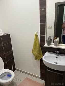 Mimoriadna cena 249000 Eur!!!!!
Ponúkame na predaj rodinný d