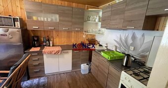 ID:2767
Ponúkame na predaj útulnú chatu v osobnom vlastníctv