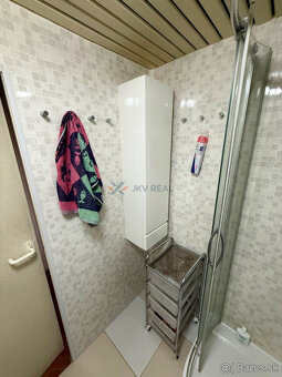 Predám exkluzívny 3-izbový byt vo výmere cca 79 m2 s veľkým 