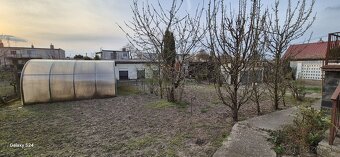 RK CASMAR ponúka exkluzívne na predaj 5-izbový rodinný dom v