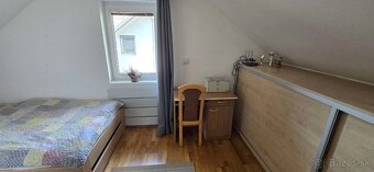Útulný 2-podlažný domček s krbom, altánkom a 2 kúpeľňami, ok