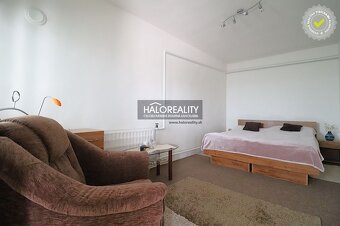Realitná kancelária HALO reality a Andrea Kovarčíková, konta