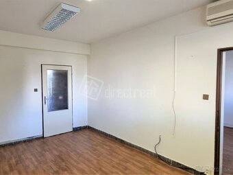 Kancelárske / obchodné priestory na prenájom
Popis: Directre