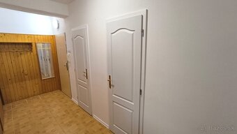 Ponúkame Vám exkluzívne na predaj VEĽKÝ 3-izbový byt s lodži