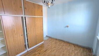 Ponúkame Vám exkluzívne na predaj VEĽKÝ 3-izbový byt s lodži