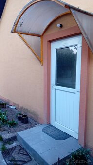 Prenajmem 2 izbový domček s malou záhradkou a staršou garážo