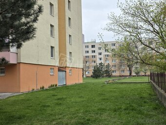 Šikovná garsónka vo výbornej lokalite mesta Galanta
Popis: Š